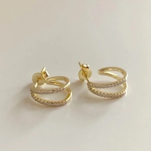 NEW SHASHI Pave Earrings - Picture 4 of 4